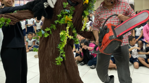 Portas abertas para a imaginação: casarão da Rádio Margarida promove espetáculo infantil sobre meio ambiente